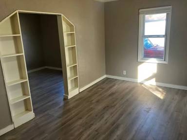 Main picture of 3309 Main St