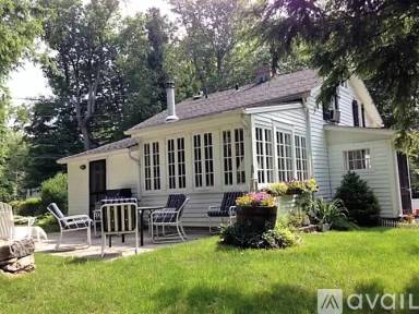 Main picture of 113 Millport Ave