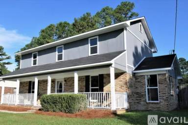 Main picture of 2811 Butler Manor Dr