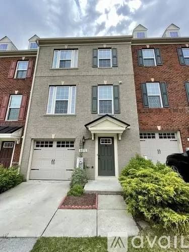 Main picture of 8075 Locust Mill St