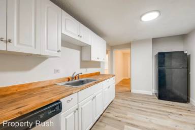Main picture of 91 Circle Dr