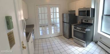 Main picture of 17 Greenwich Ave