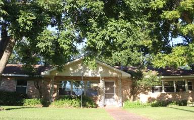 Main picture of 715 Texas Ave