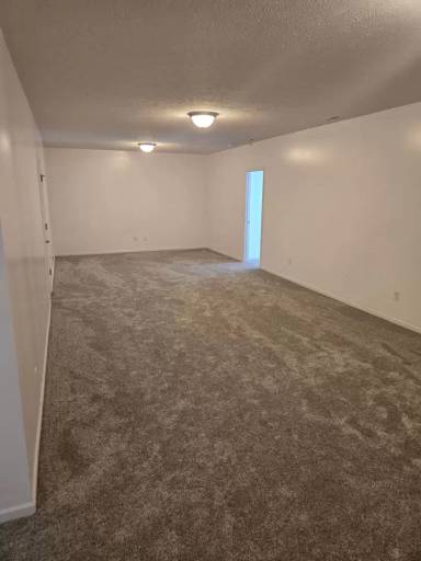 Main picture of 6945 S 88th St