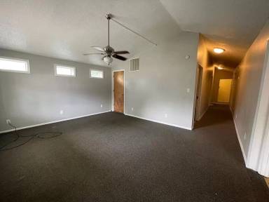 Main picture of 800 W Lindweth Pl