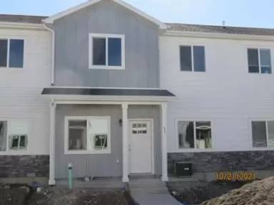 Main picture of 51 W 440 N