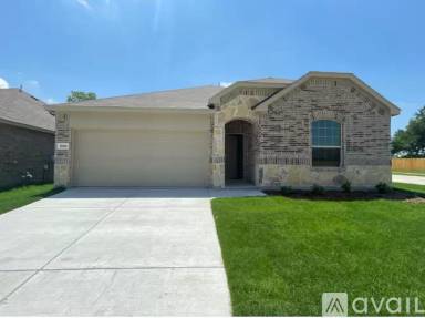Main picture of 1000 Longleaf Ln