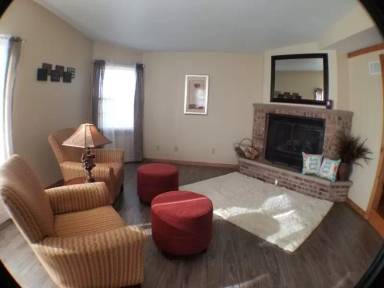 Main picture of 1305 N Superior Ave