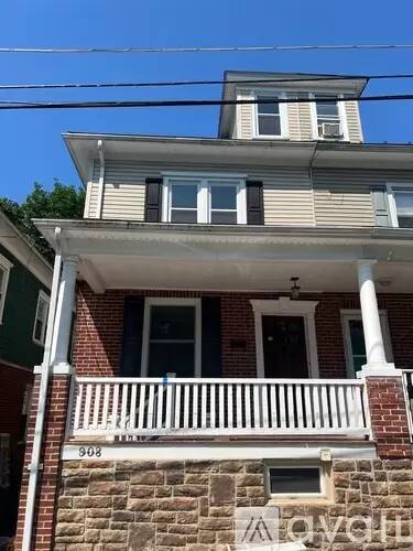 Main picture of 908 Porter St