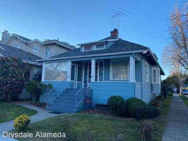 Main picture of 1357 Grove St