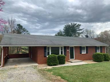 Main picture of 3009 Sleepy Ridge Dr