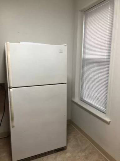Main picture of 2671 Main St