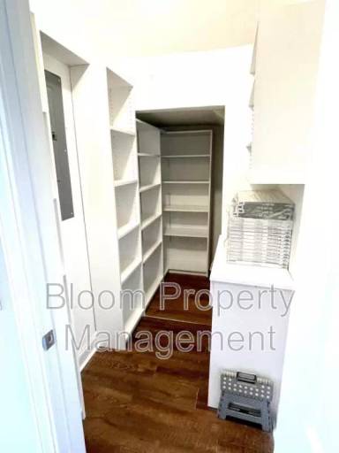 Main picture of 1711 Sparkleberry Ln