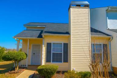 Main picture of 2355 Wellington Cir
