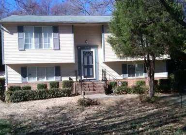 Main picture of 8218 Ivy Hollow Dr