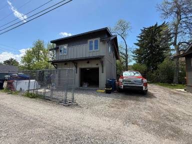 Main picture of 518 W Hayes St