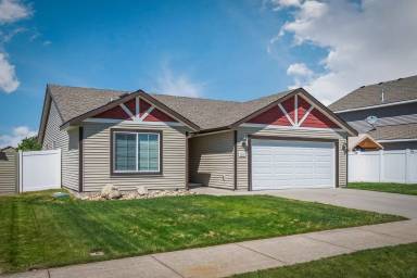 Main picture of 6933 N Fast Hawk Ln