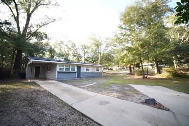 Main picture of 3516 Falcon Dr
