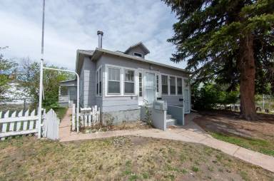 Main picture of 506 E 7th St