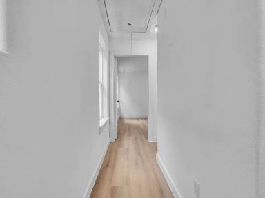 Main picture of 8623 Homewood
