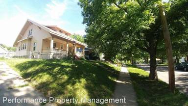 Main picture of 866 S 33rd St