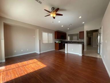 Main picture of 5016 Crying Heart St