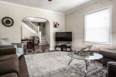 Main picture of 3040 N College Ave