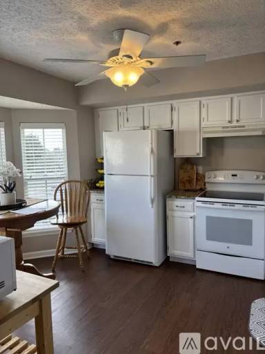 Main picture of 107 Heron Ct