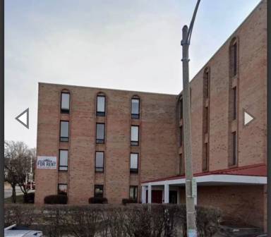 Main picture of 931 E Russell Ave