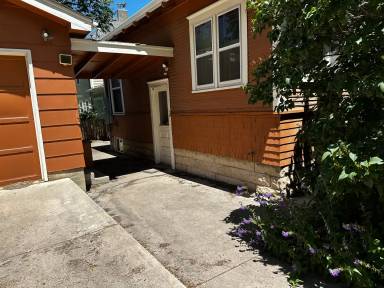Main picture of 1631 10th Ave