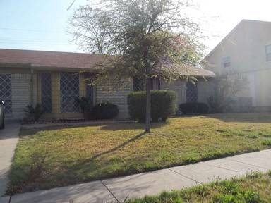 Main picture of 803 Carmen St