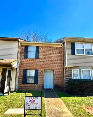 Main picture of 109 Brian Ct