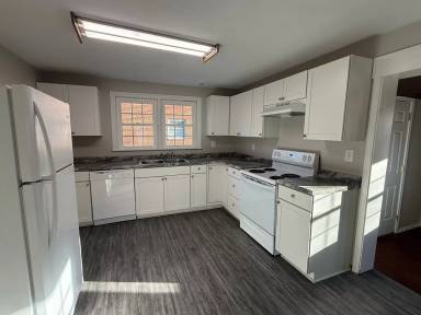 Main picture of 1019 Ray Rd SE