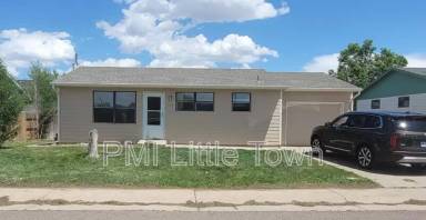 Main picture of 230 Elm St