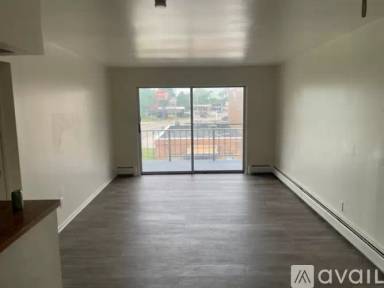 Main picture of 2930 Grasselli Ave