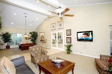 Main picture of Villas At Oakwell Farms