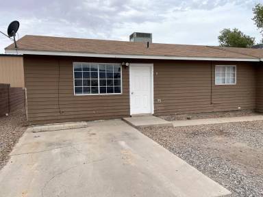 Main picture of 141 N Yucca St