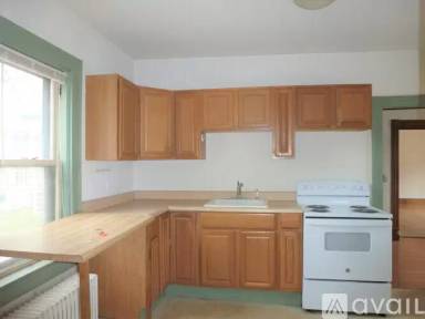 Main picture of 111 N Winooski Ave