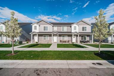 Main picture of Summerfield Townhomes