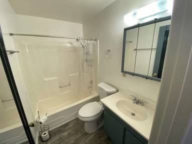 Main picture of 1205 NE Ross Rd