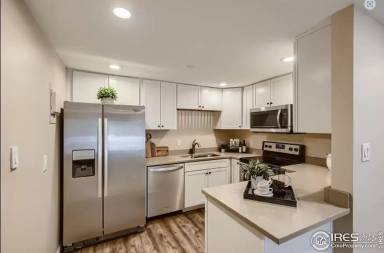 Main picture of 745 Thomas Dr