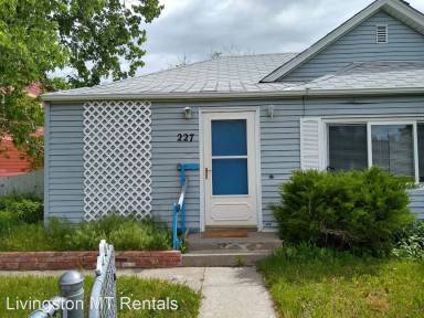 Main picture of 227 S H St