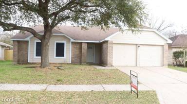 Main picture of 21330 Golden Dove Dr
