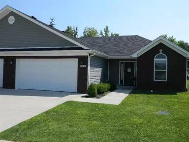 Main picture of 112 Applewood Ln