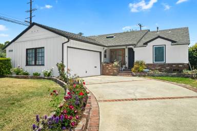 Main picture of 3600 Coolidge Ave