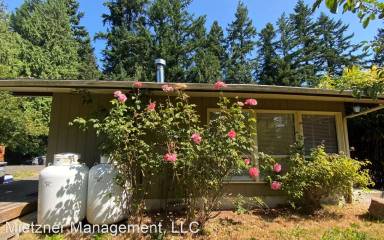 Main picture of 7816 44th Ave W