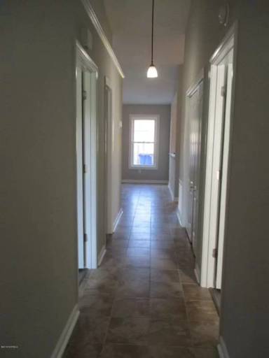 Main picture of 715 - 719 Pinewood Dr