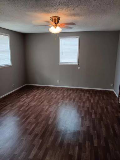 Main picture of 7045 Eleanor St