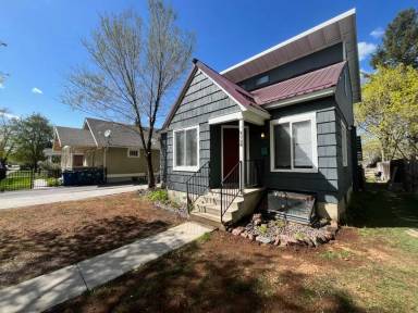 Main picture of 524 S 5th St E