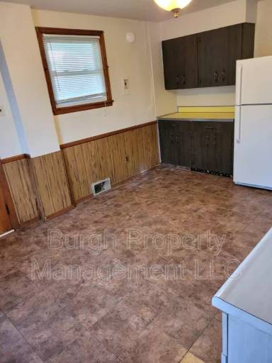 Main picture of 600 Farnsworth Ave